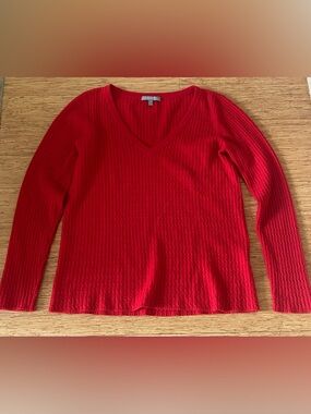 Neiman Marcus 100% Cashmere Classic V-Neck Red Ribbed Sweater Size Medium